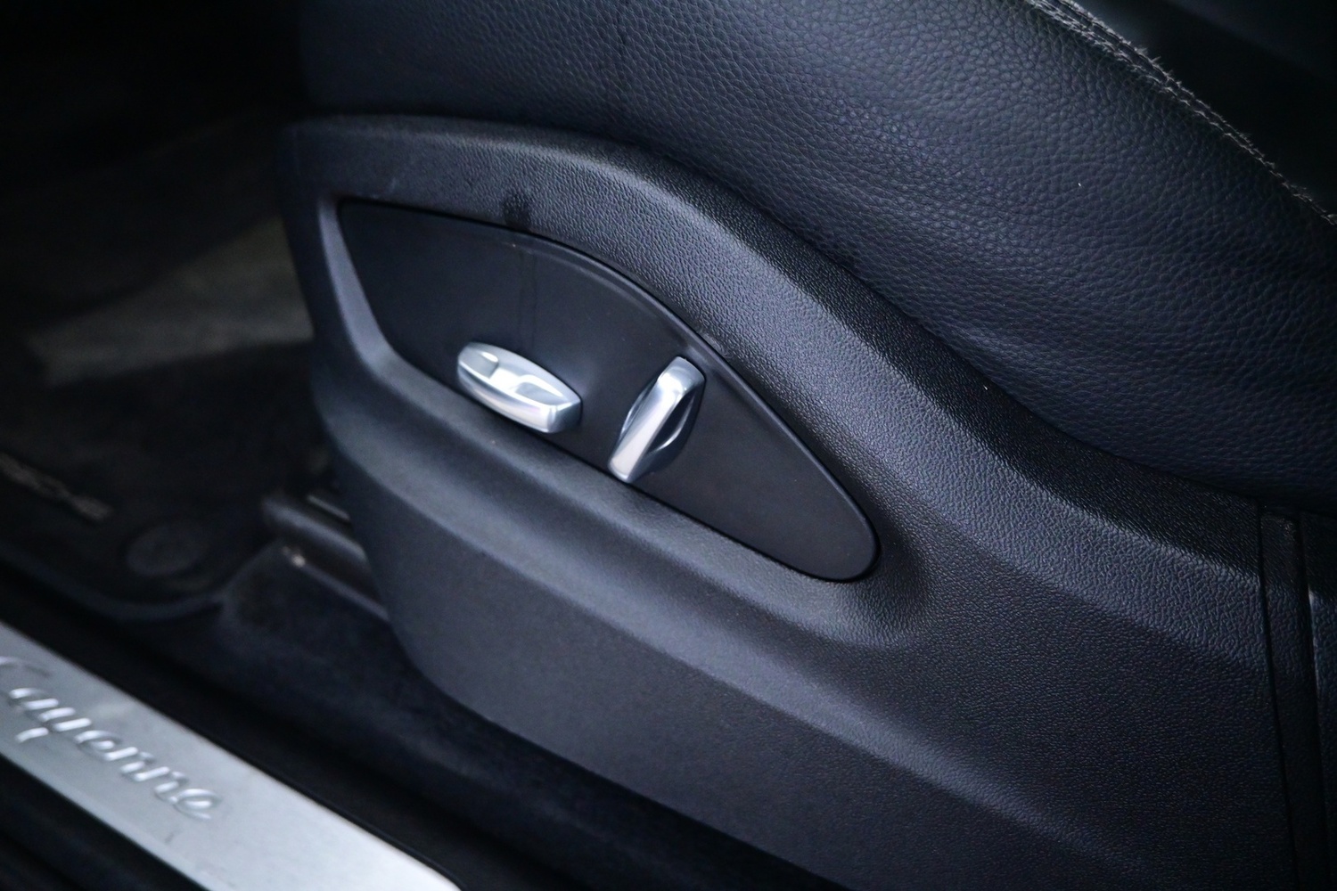 Porsche Cayenne vaihtoauto