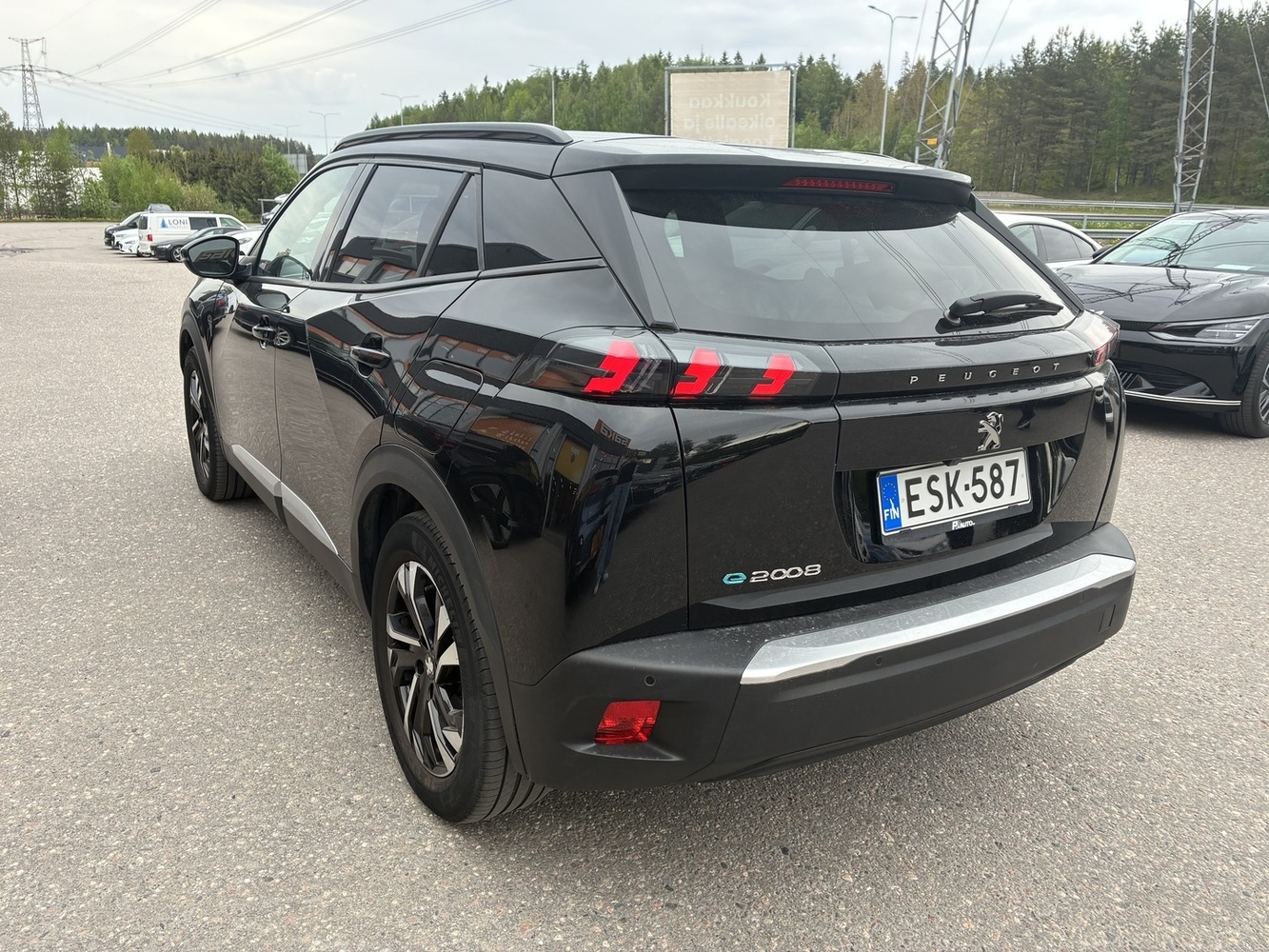 Peugeot e-2008 vaihtoauto
