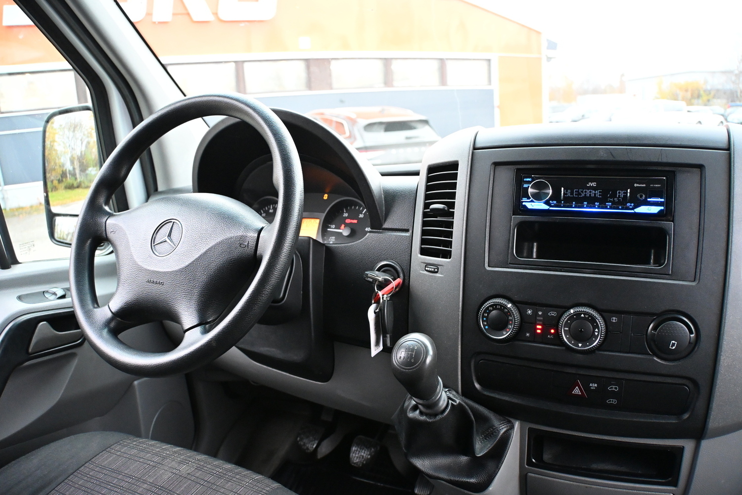 Mercedes-Benz Sprinter vaihtoauto
