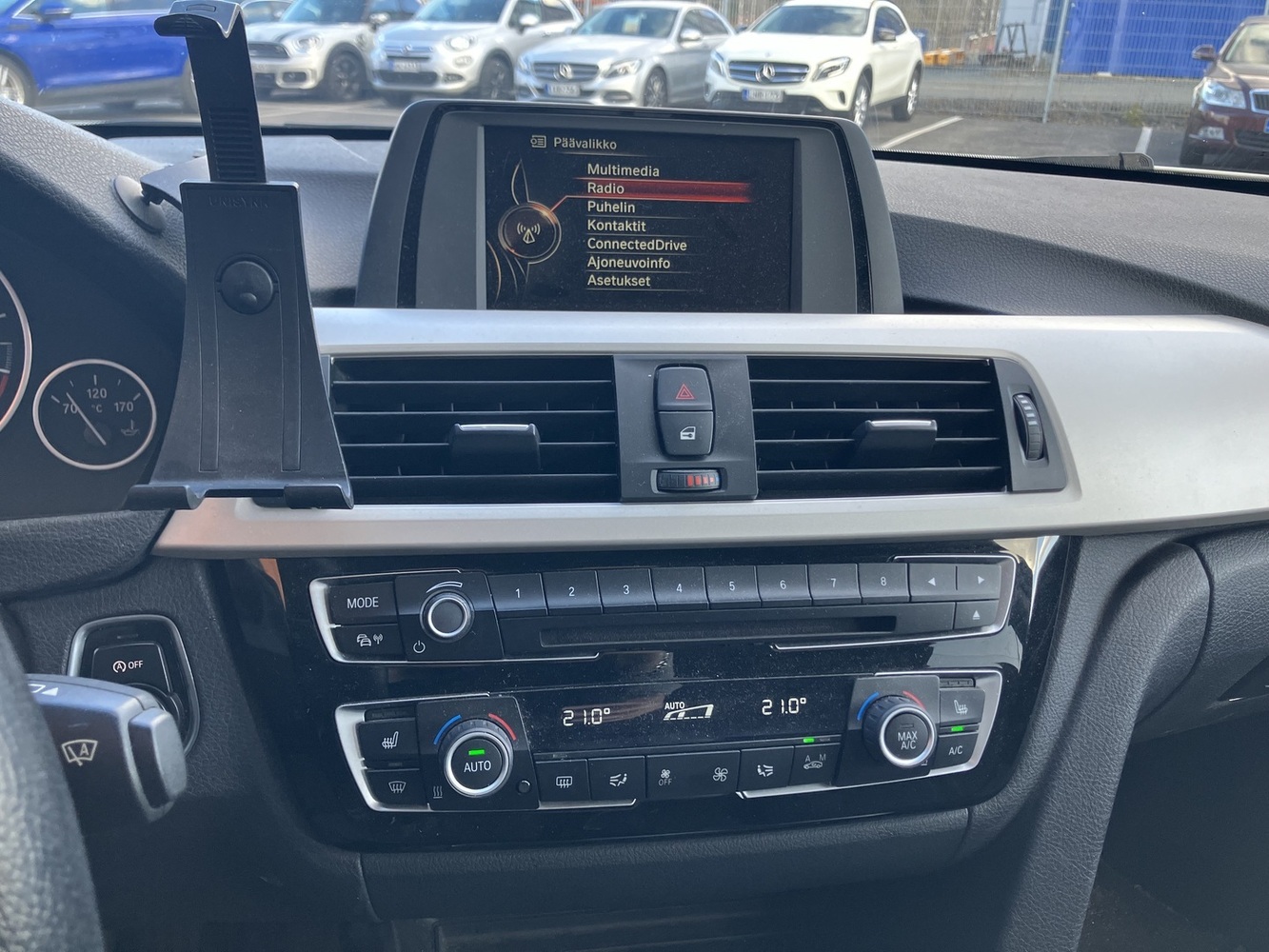 BMW 320 vaihtoauto