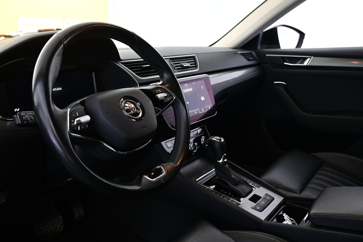 Skoda Superb vaihtoauto