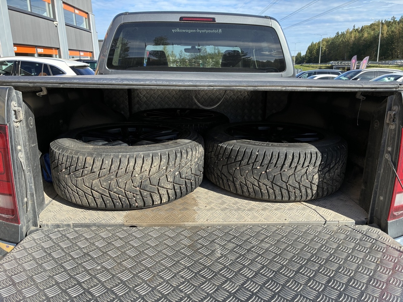 Volkswagen Amarok vaihtoauto