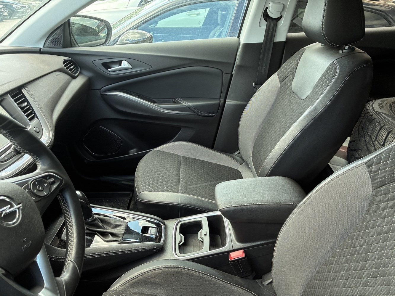 Opel Grandland X vaihtoauto