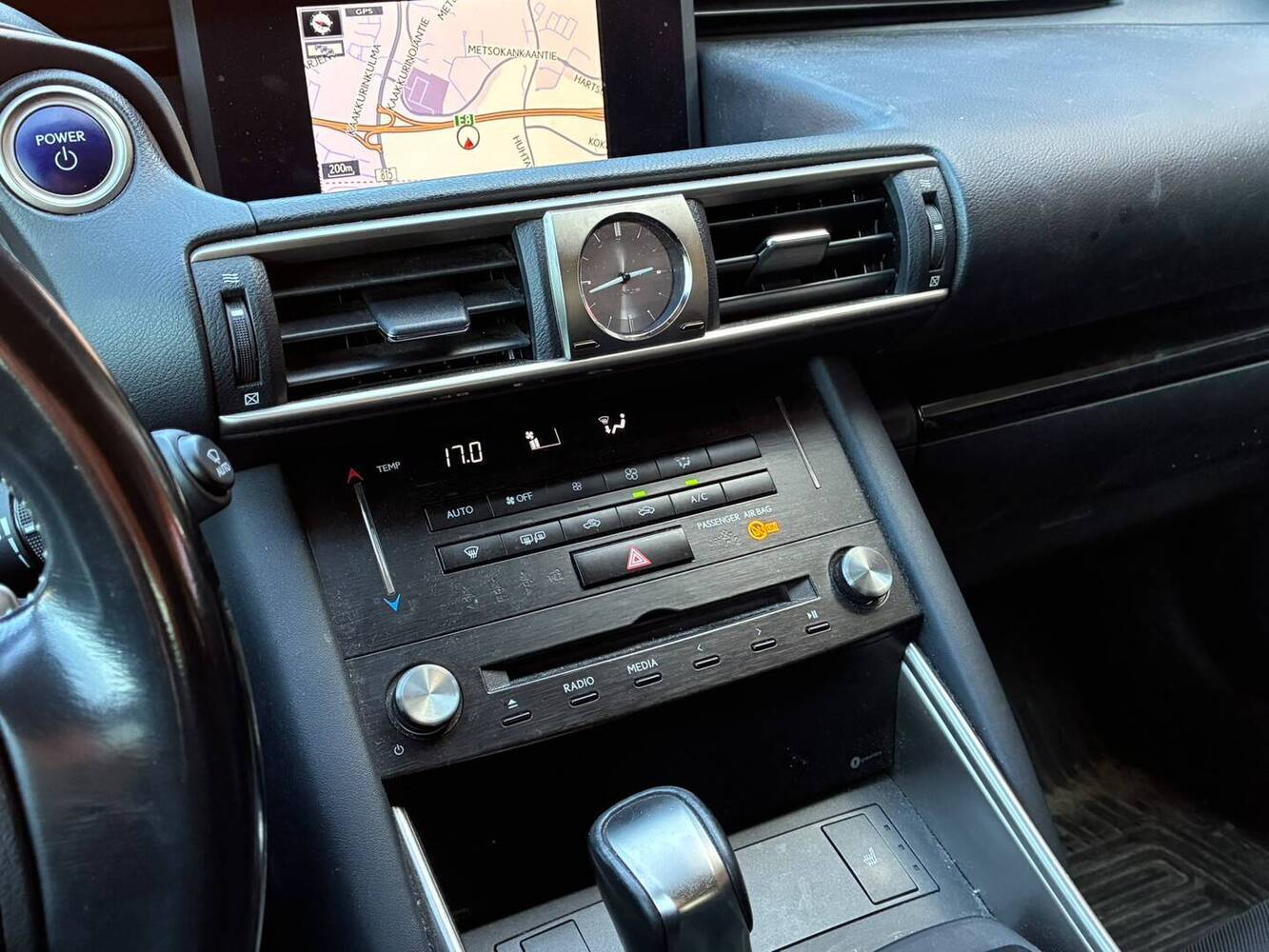Lexus IS vaihtoauto