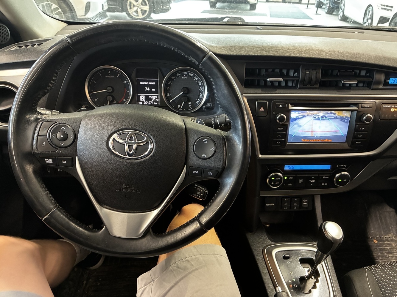 Toyota Auris vaihtoauto