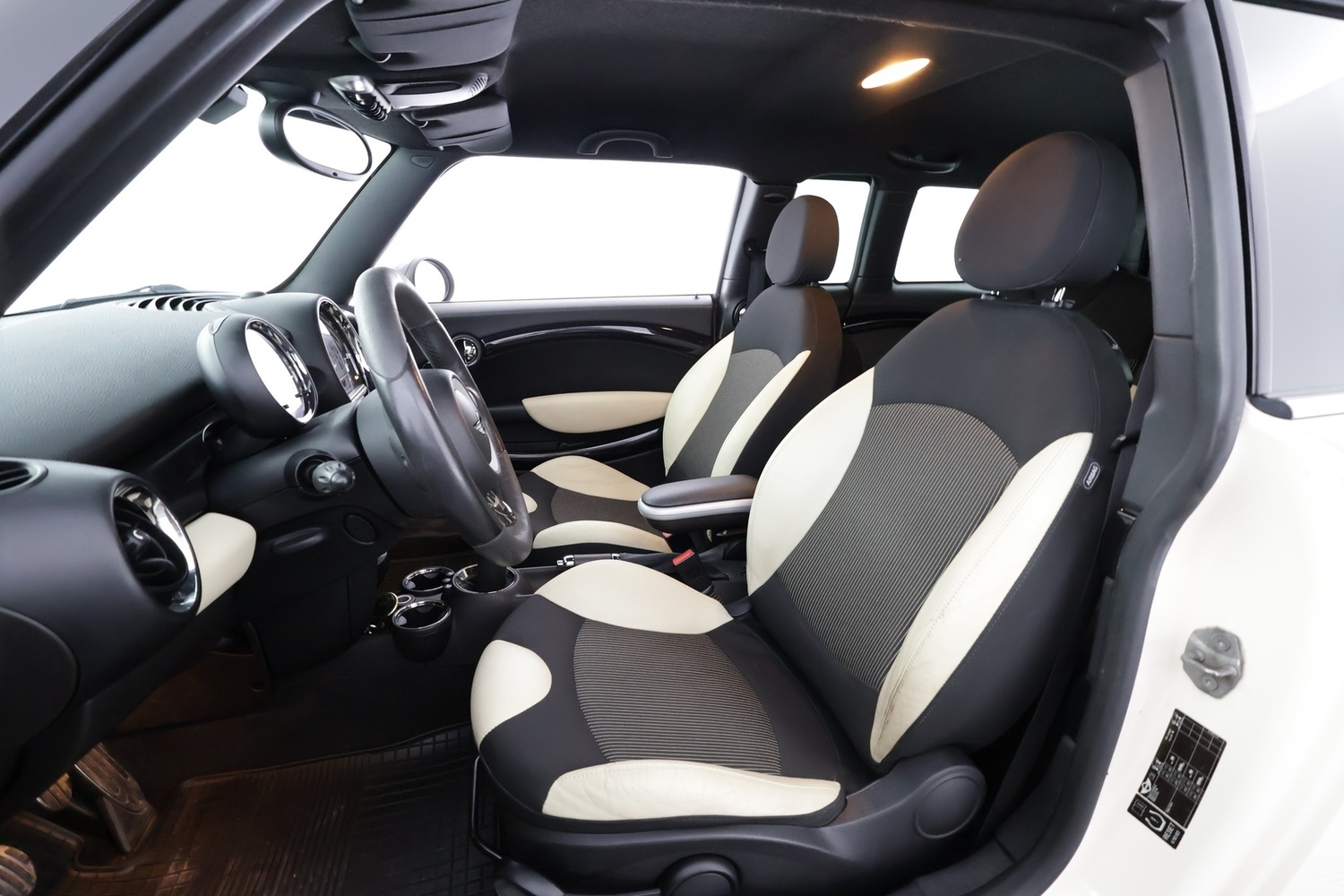 Mini John Cooper Works vaihtoauto