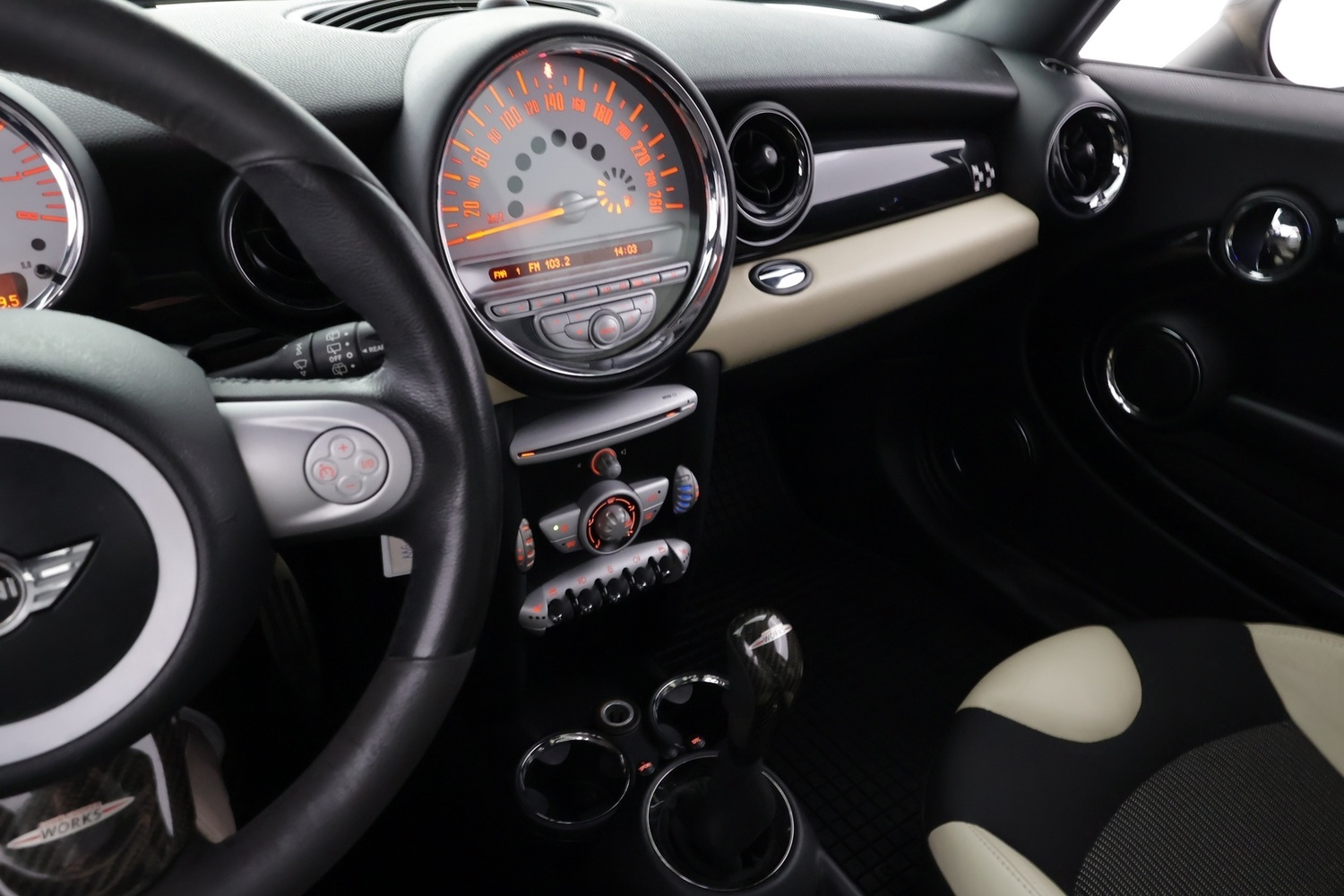 Mini John Cooper Works vaihtoauto