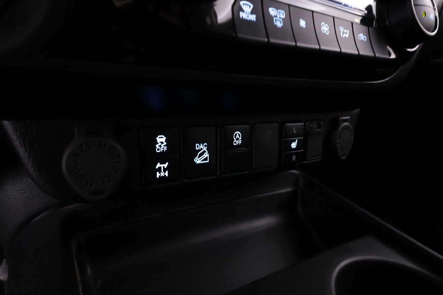 Toyota Hilux vaihtoauto