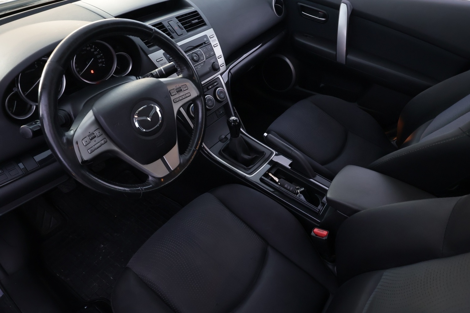 Mazda 6 vaihtoauto