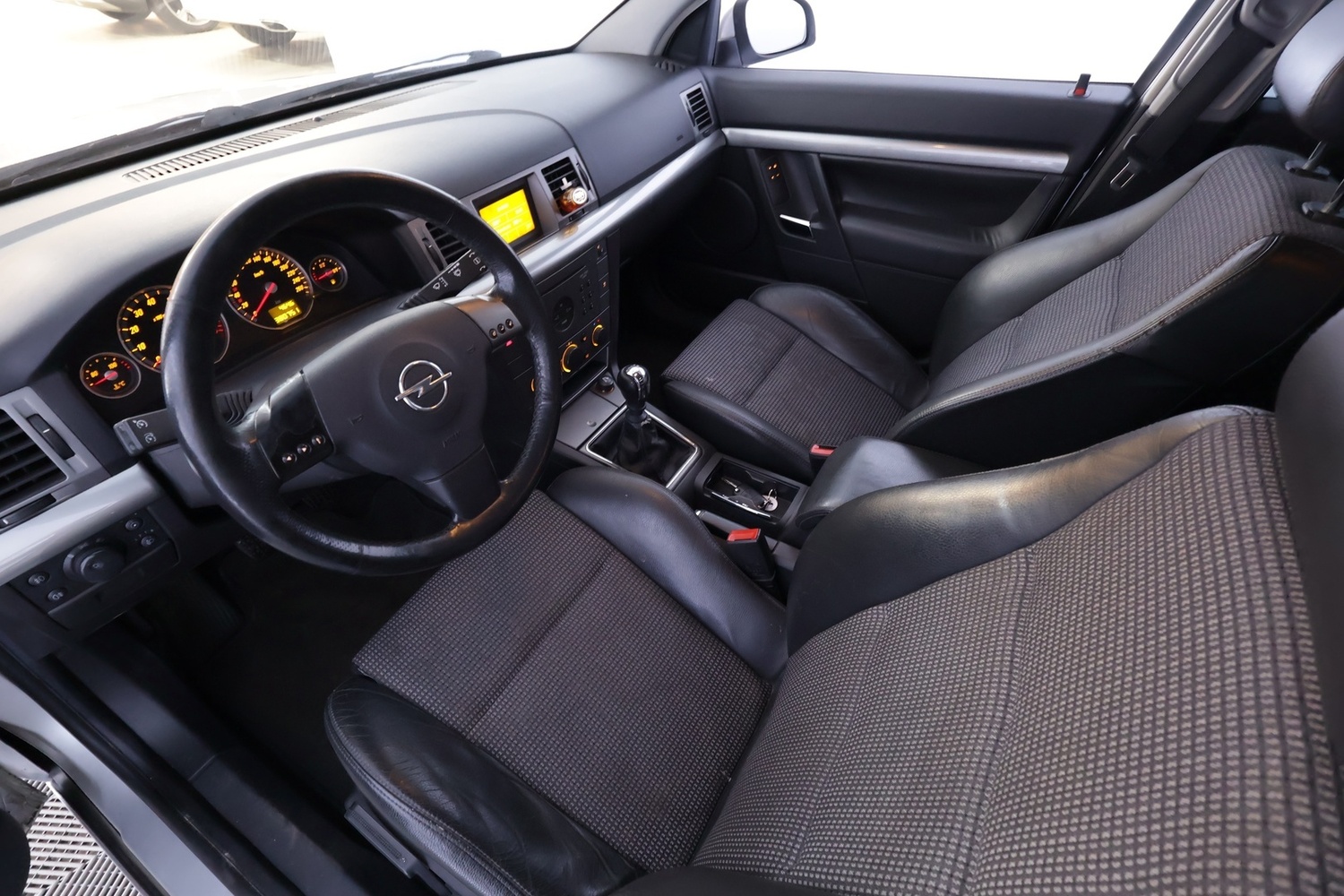 Opel Vectra vaihtoauto