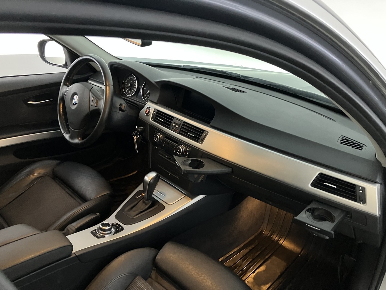 BMW 3.3 vaihtoauto