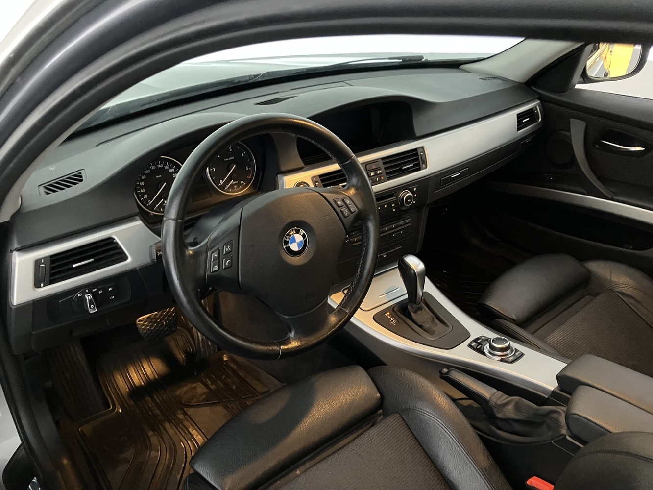 BMW 3.3 vaihtoauto