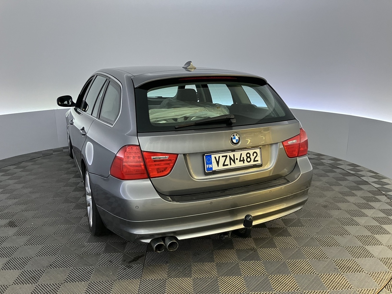 BMW 3.3 vaihtoauto