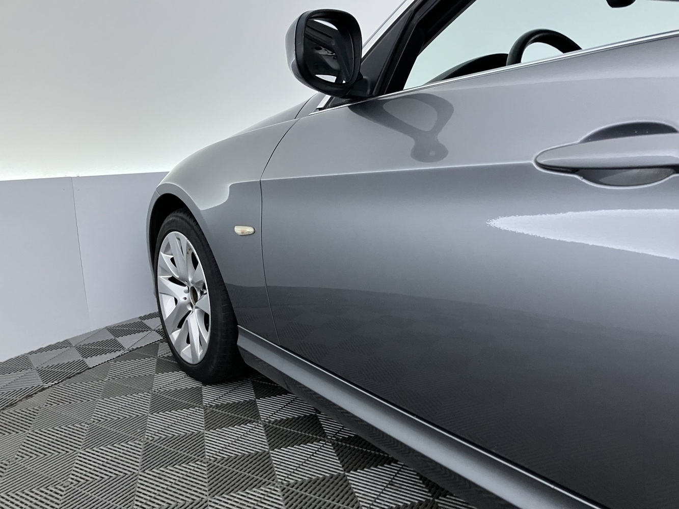 BMW 3.3 vaihtoauto