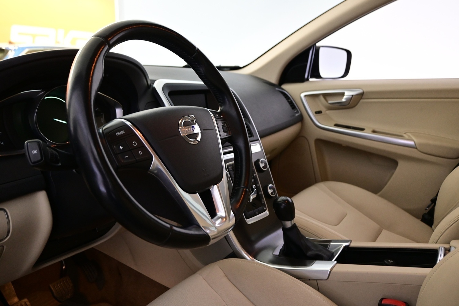 Volvo XC60 vaihtoauto