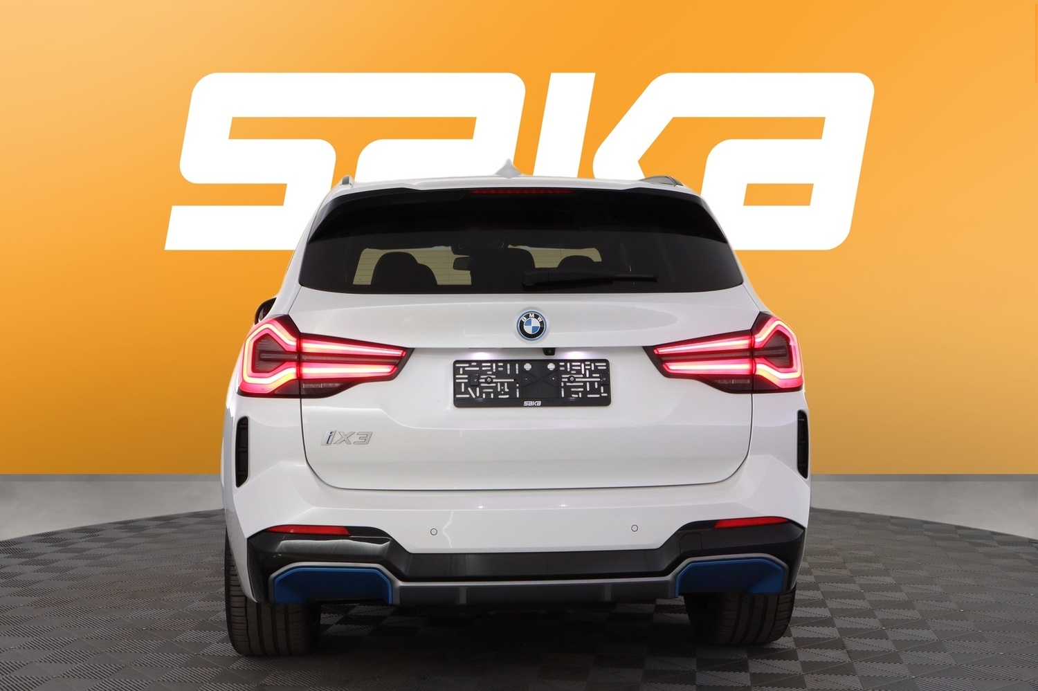 BMW iX3 vaihtoauto