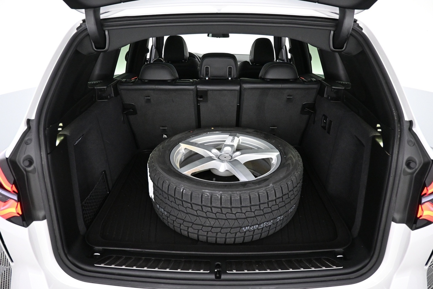 BMW iX3 vaihtoauto