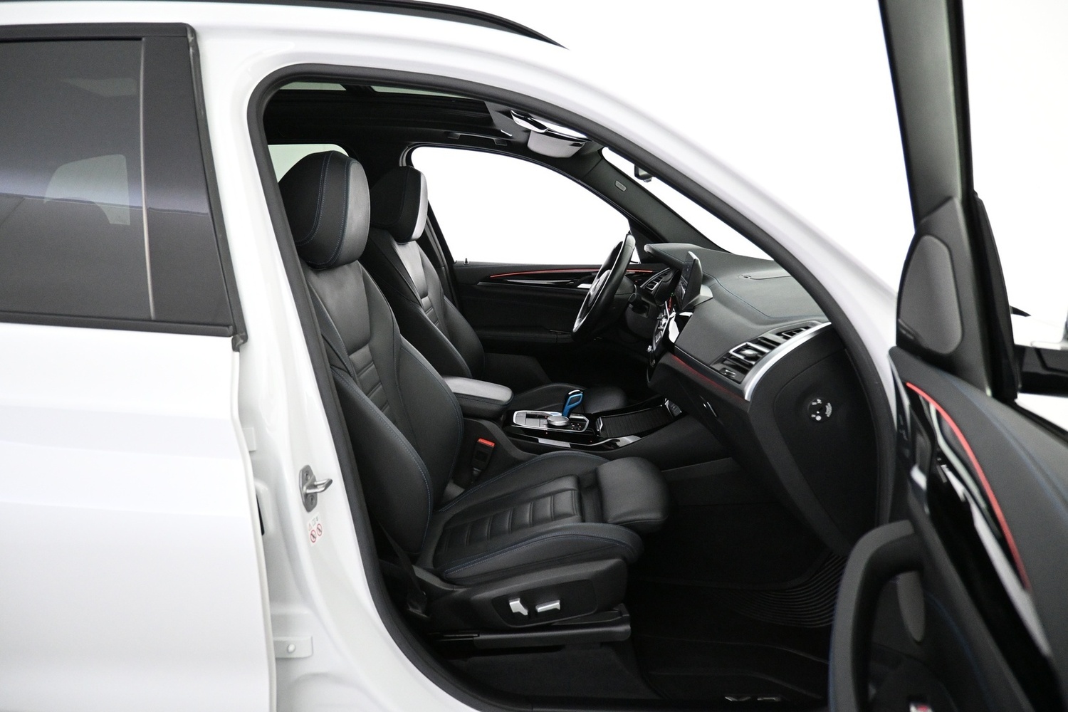 BMW iX3 vaihtoauto