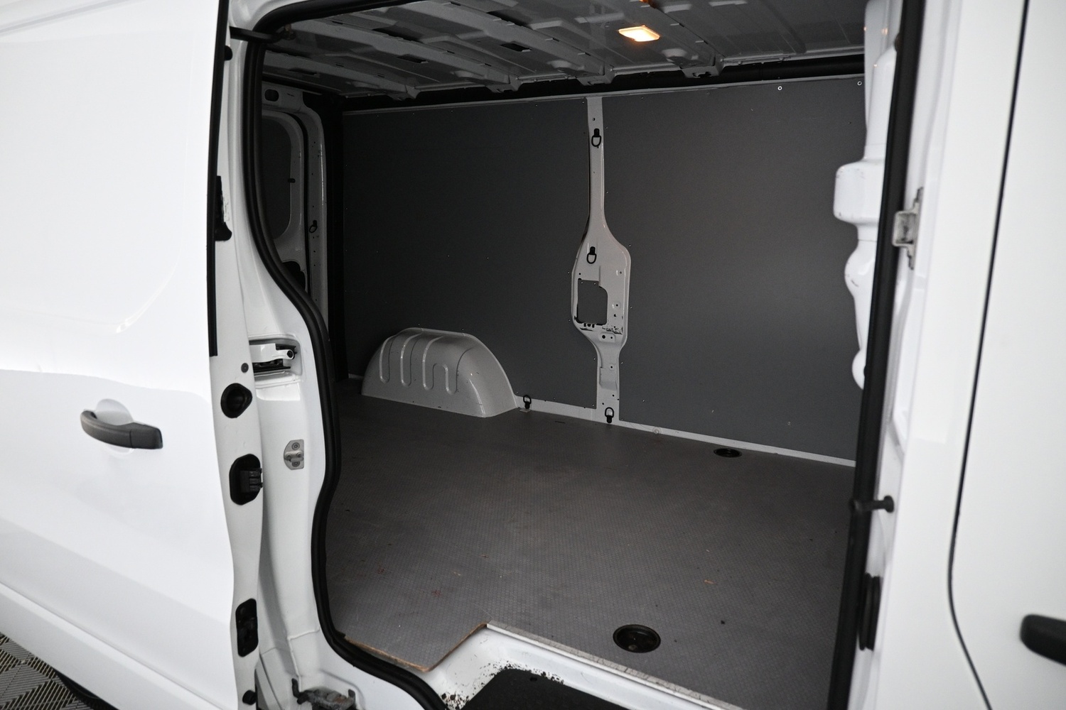 Opel Vivaro vaihtoauto