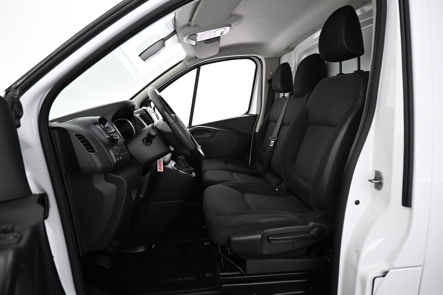 Opel Vivaro vaihtoauto