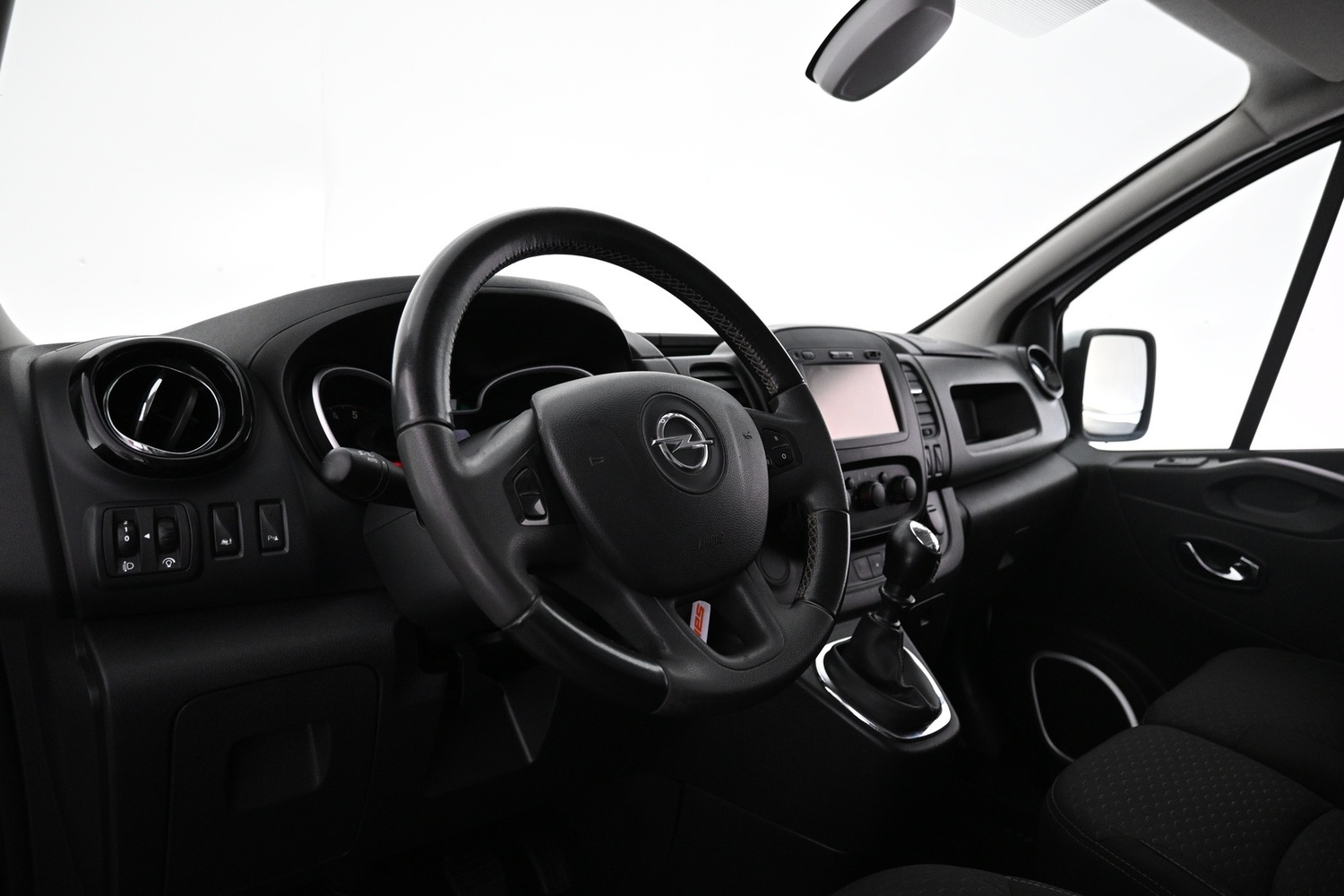 Opel Vivaro vaihtoauto