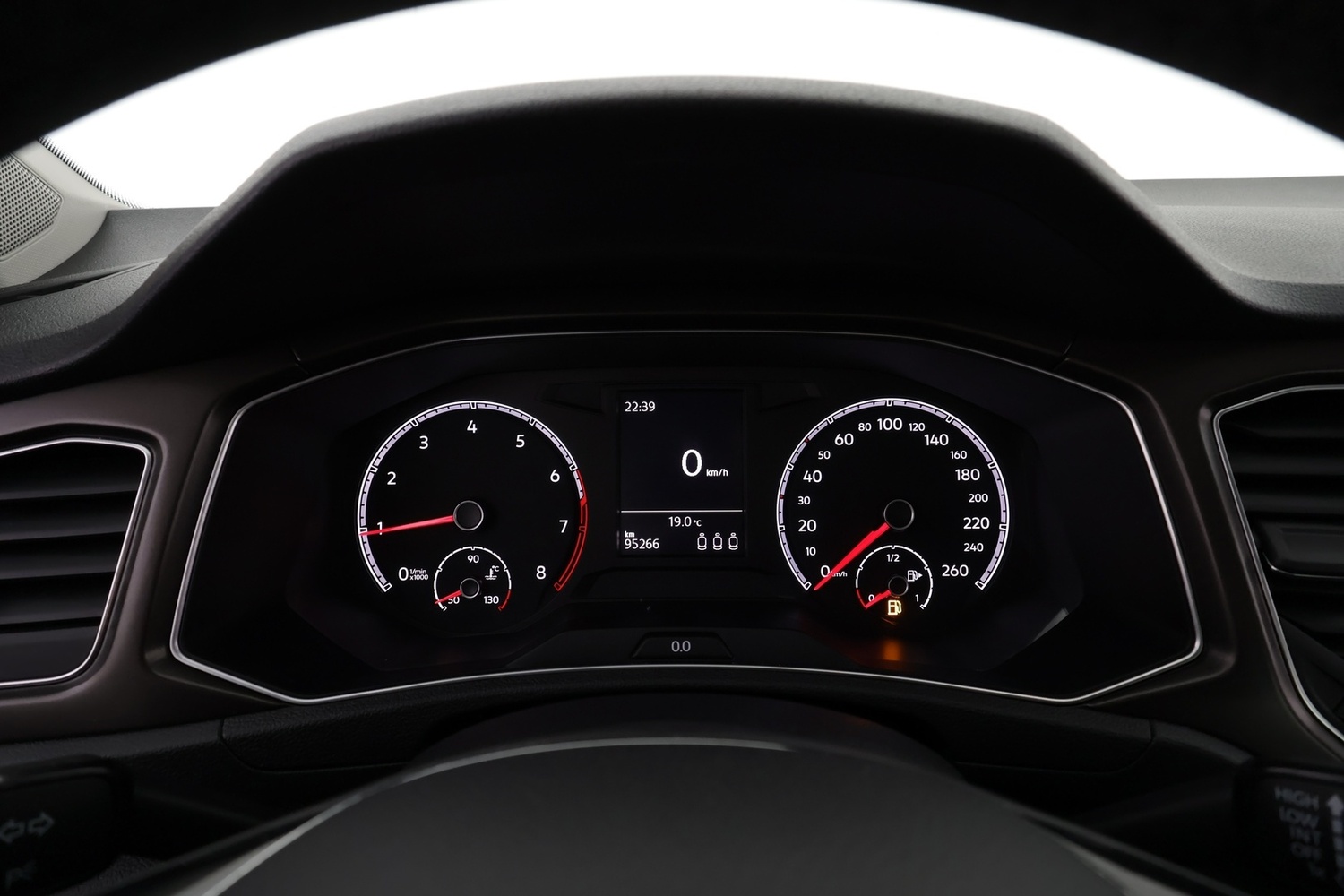 Volkswagen T-Roc vaihtoauto