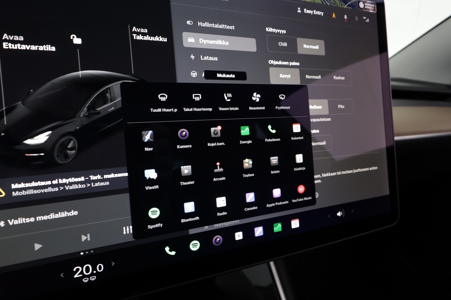 Tesla Model 3 vaihtoauto