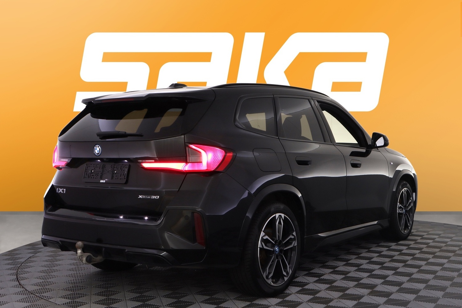 BMW iX1 vaihtoauto