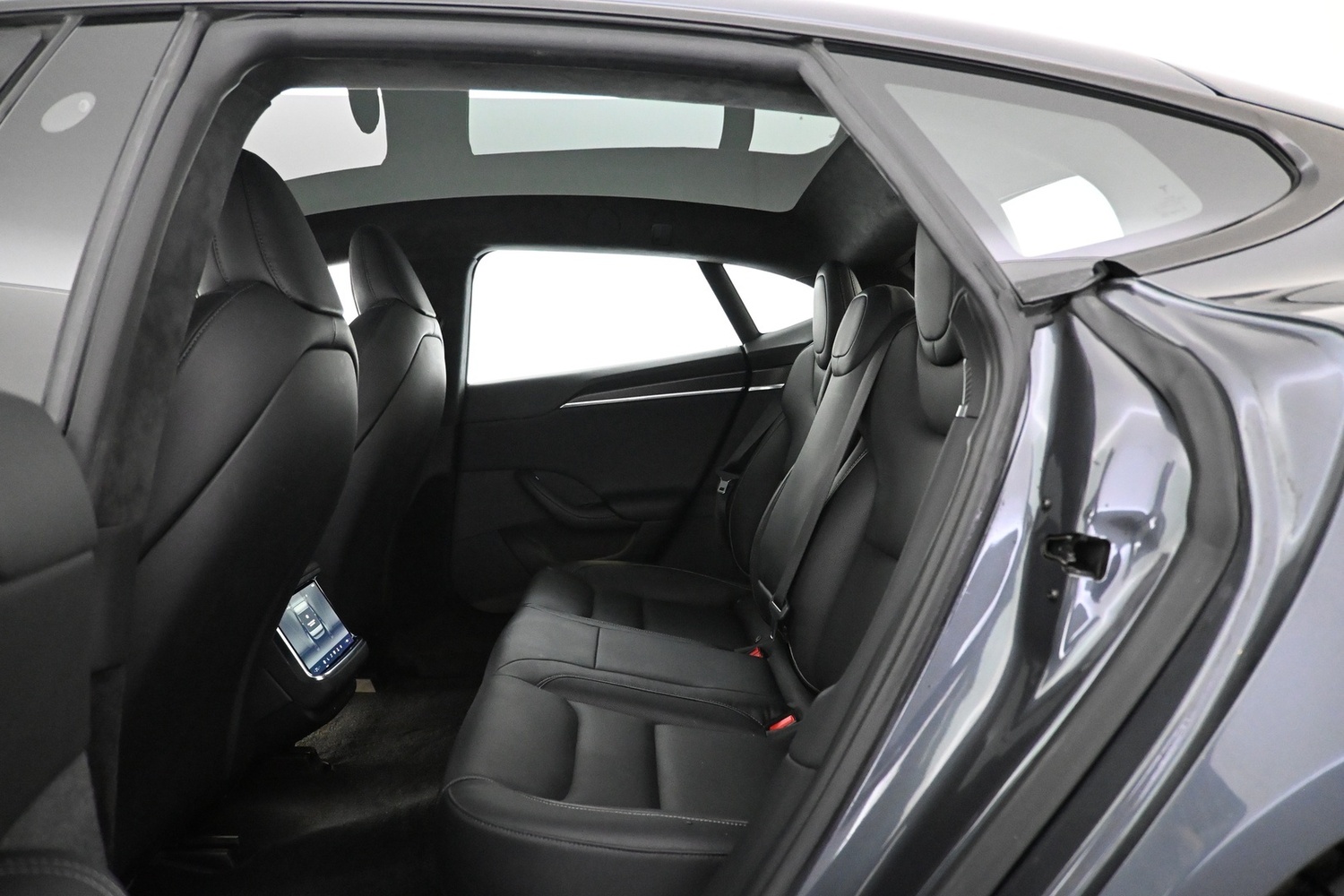 Tesla Model S vaihtoauto