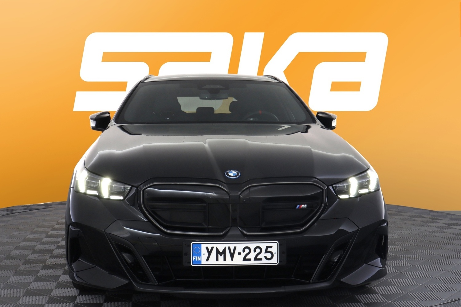 BMW i5 vaihtoauto