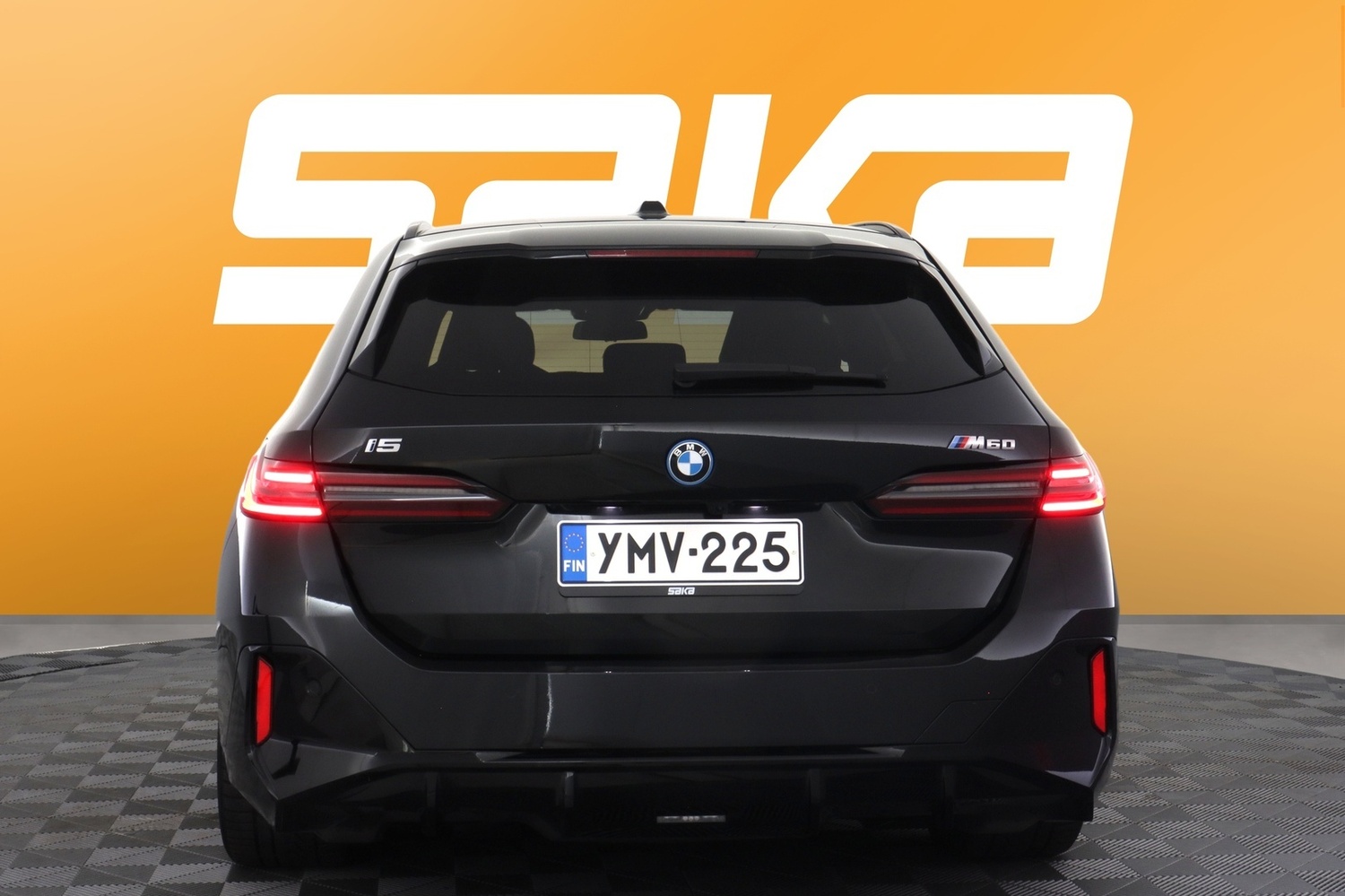 BMW i5 vaihtoauto