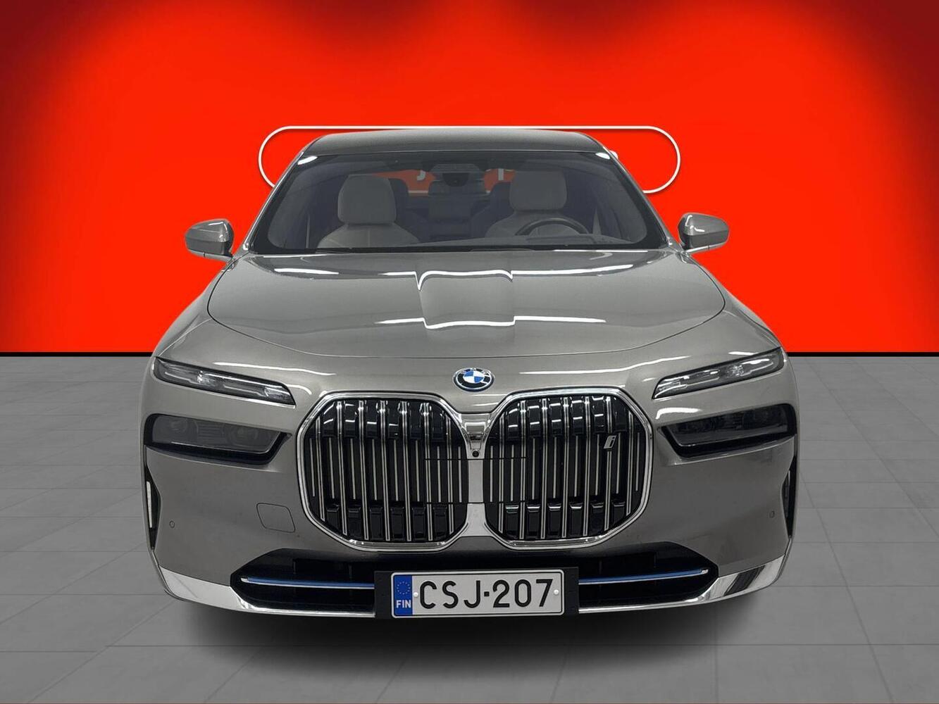 BMW i7 vaihtoauto