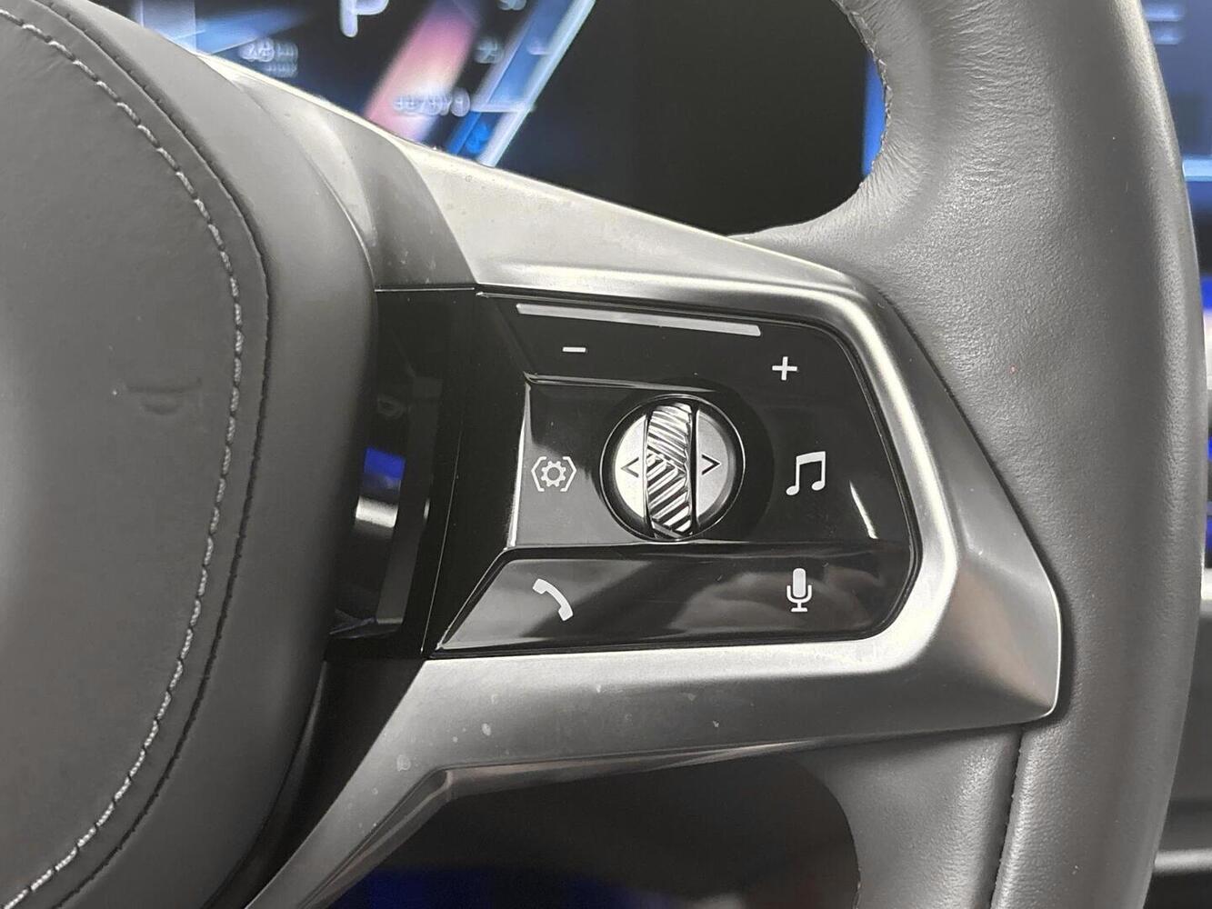 BMW i7 vaihtoauto