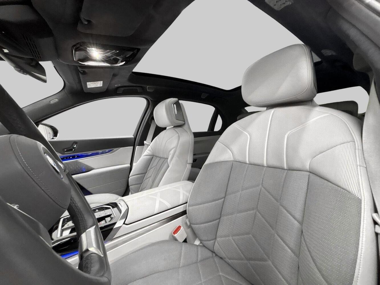 BMW i7 vaihtoauto
