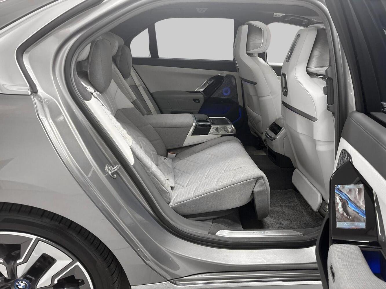 BMW i7 vaihtoauto