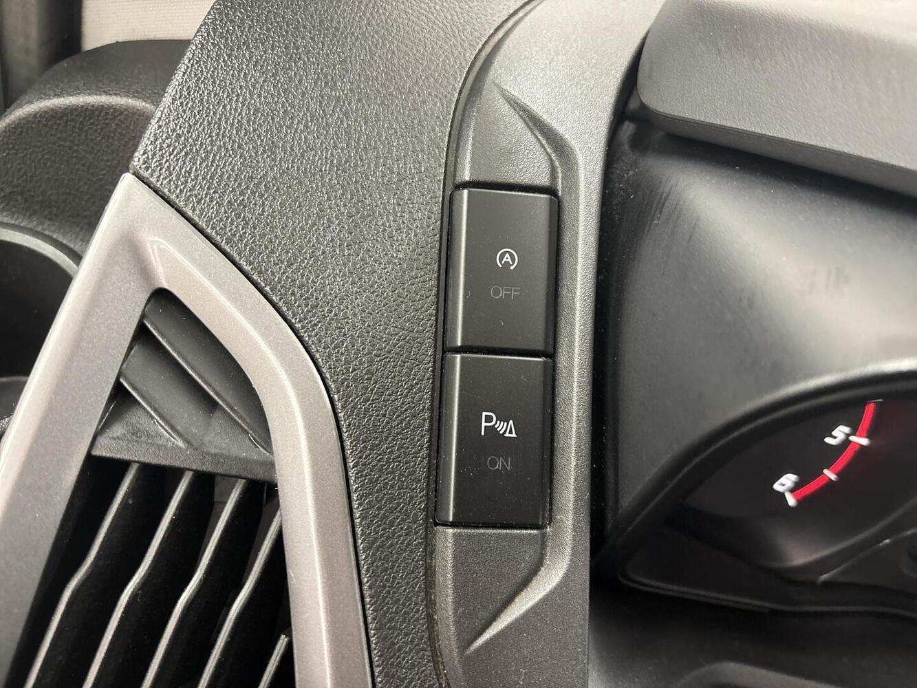 Ford Tourneo vaihtoauto
