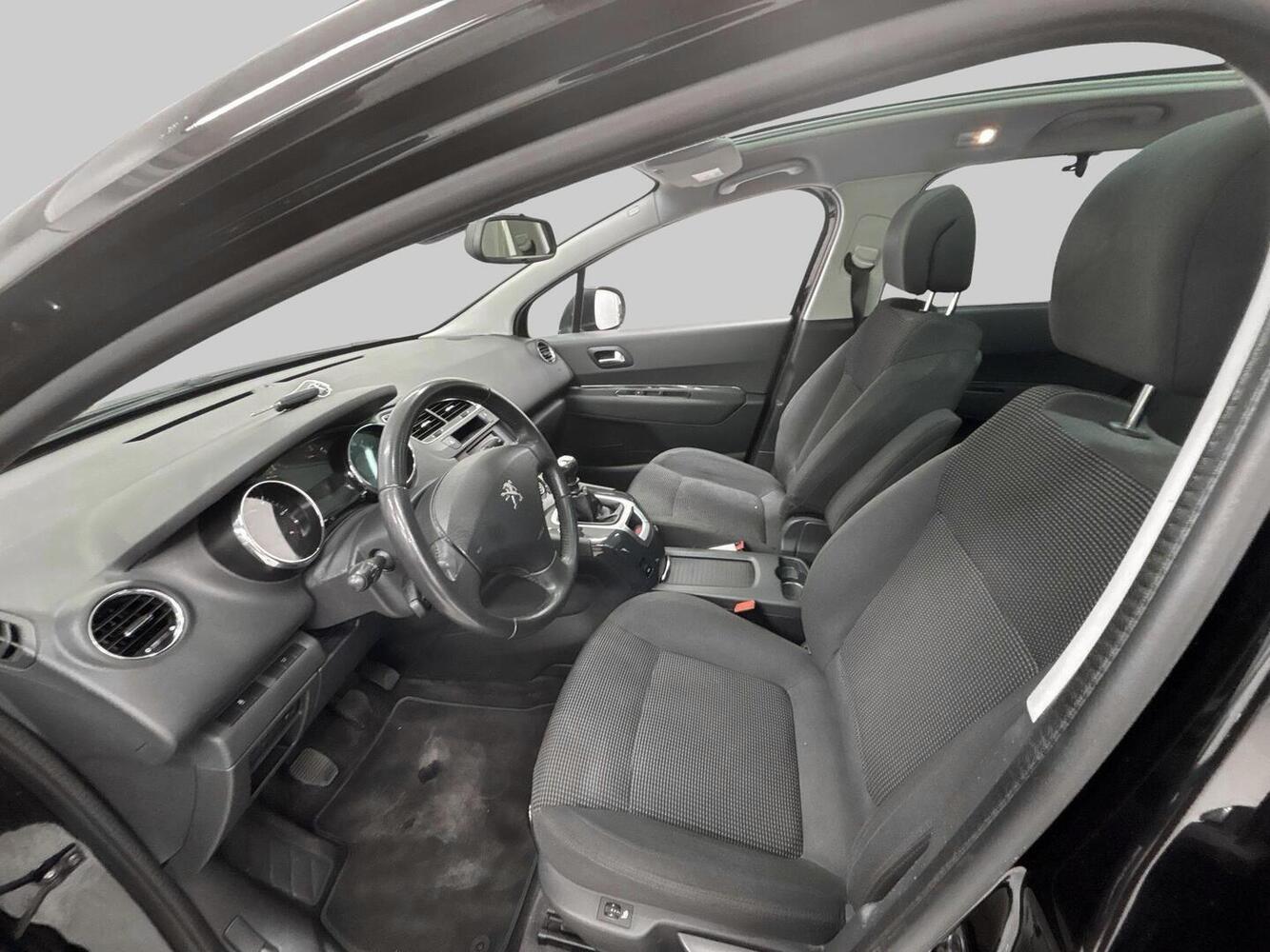 Peugeot 5008 vaihtoauto