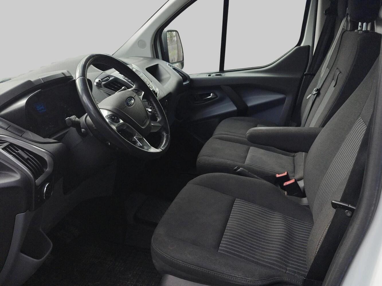 Ford Transit Custom vaihtoauto
