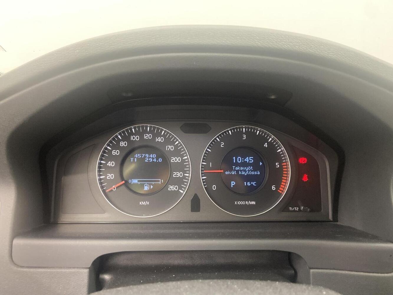 Volvo V70 vaihtoauto