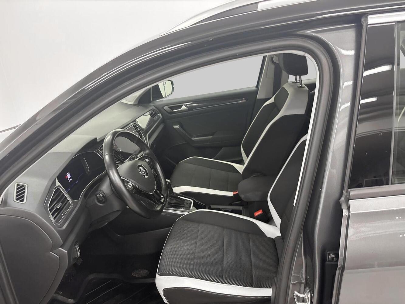 Volkswagen T-Roc vaihtoauto