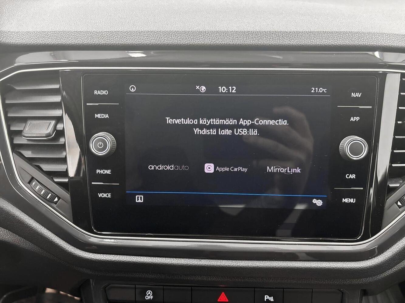 Volkswagen T-Roc vaihtoauto