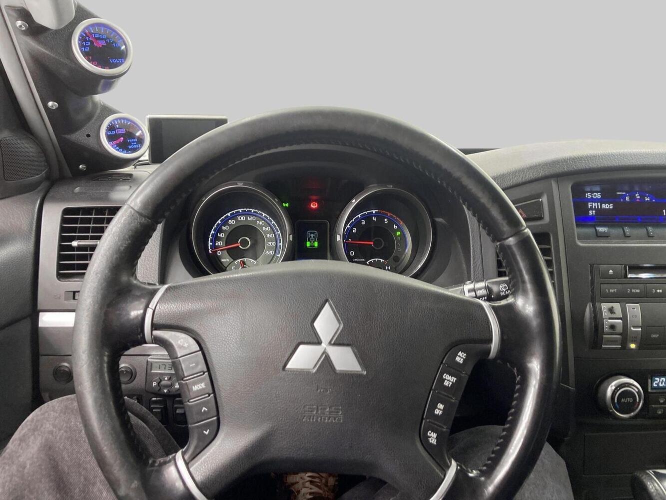 Mitsubishi Pajero vaihtoauto