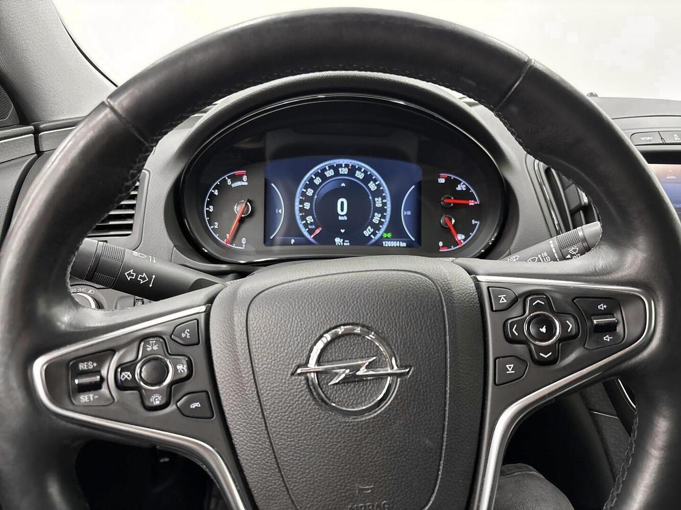 Opel Insignia vaihtoauto