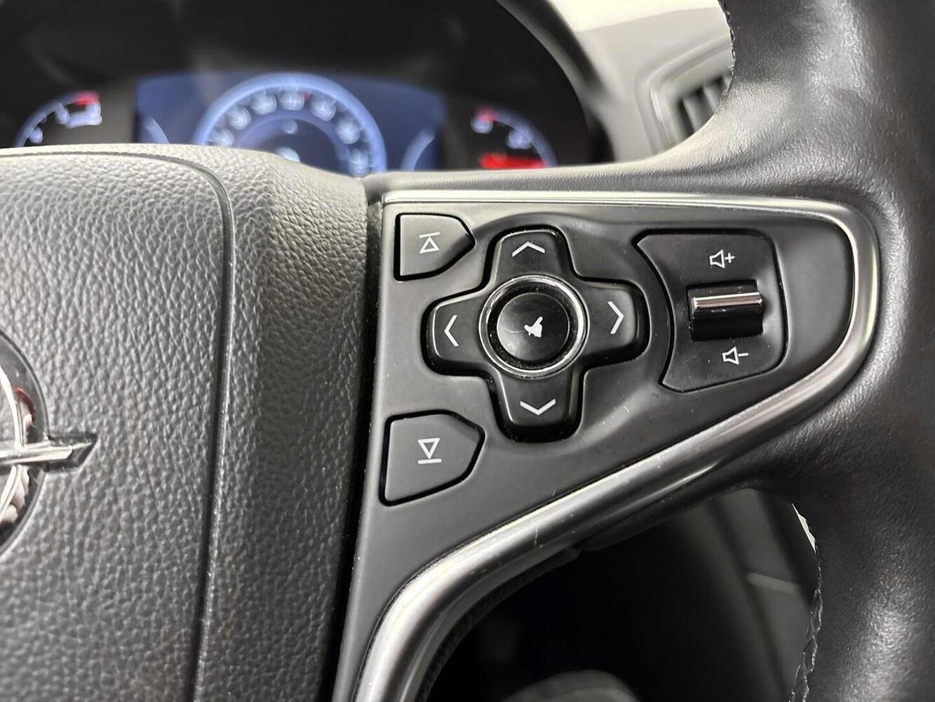 Opel Insignia vaihtoauto