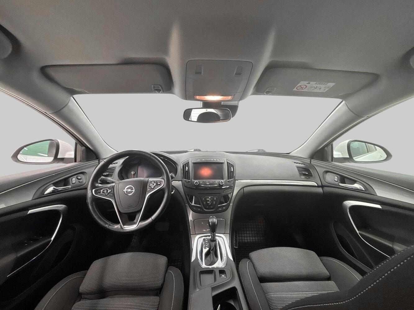 Opel Insignia vaihtoauto