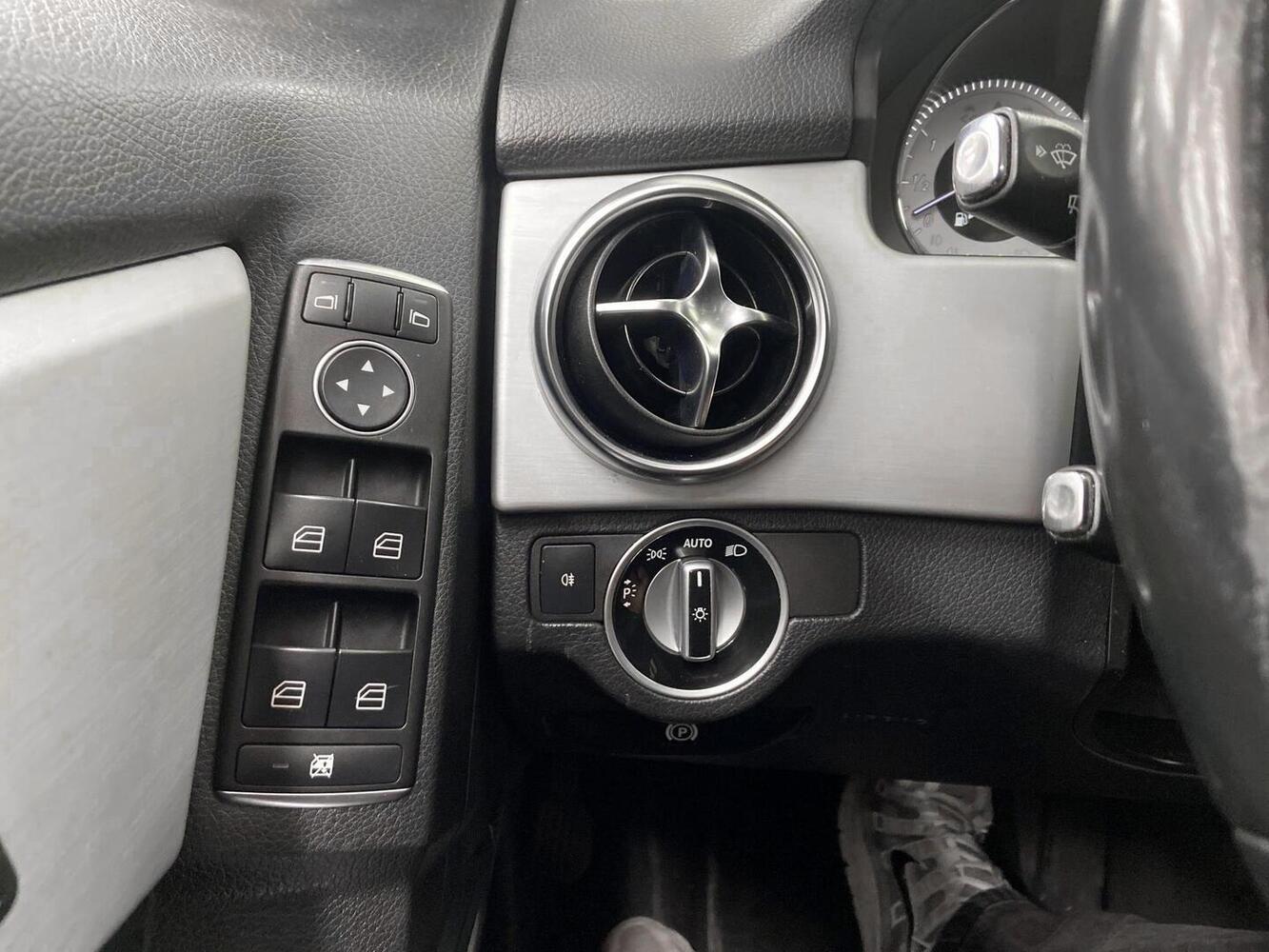 Mercedes-Benz GLK vaihtoauto