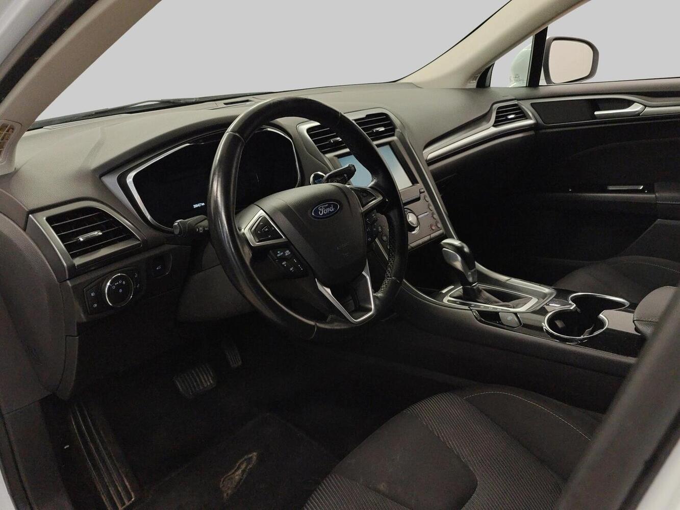 Ford Mondeo vaihtoauto