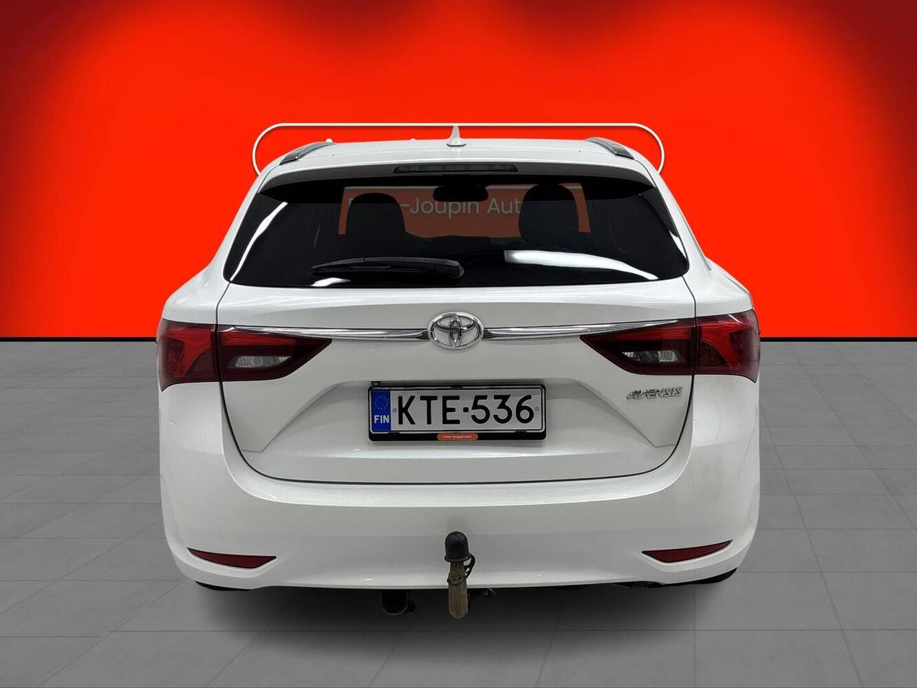 Toyota Avensis vaihtoauto