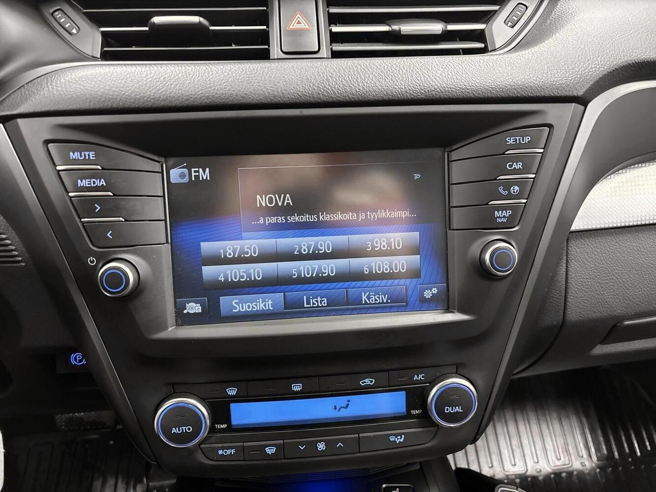 Toyota Avensis vaihtoauto