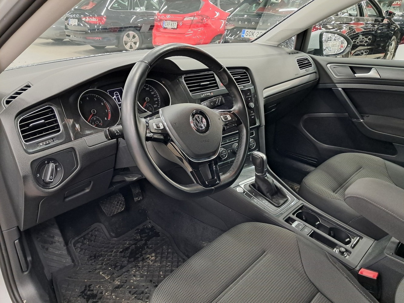 Volkswagen Golf vaihtoauto